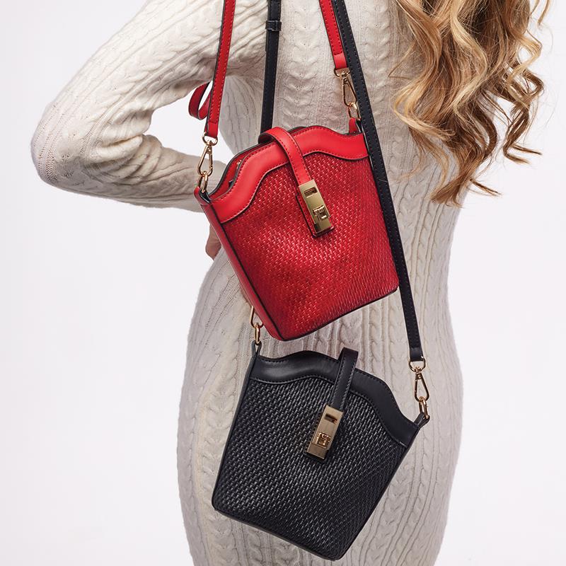 Crossbody Chic Purse (Red)